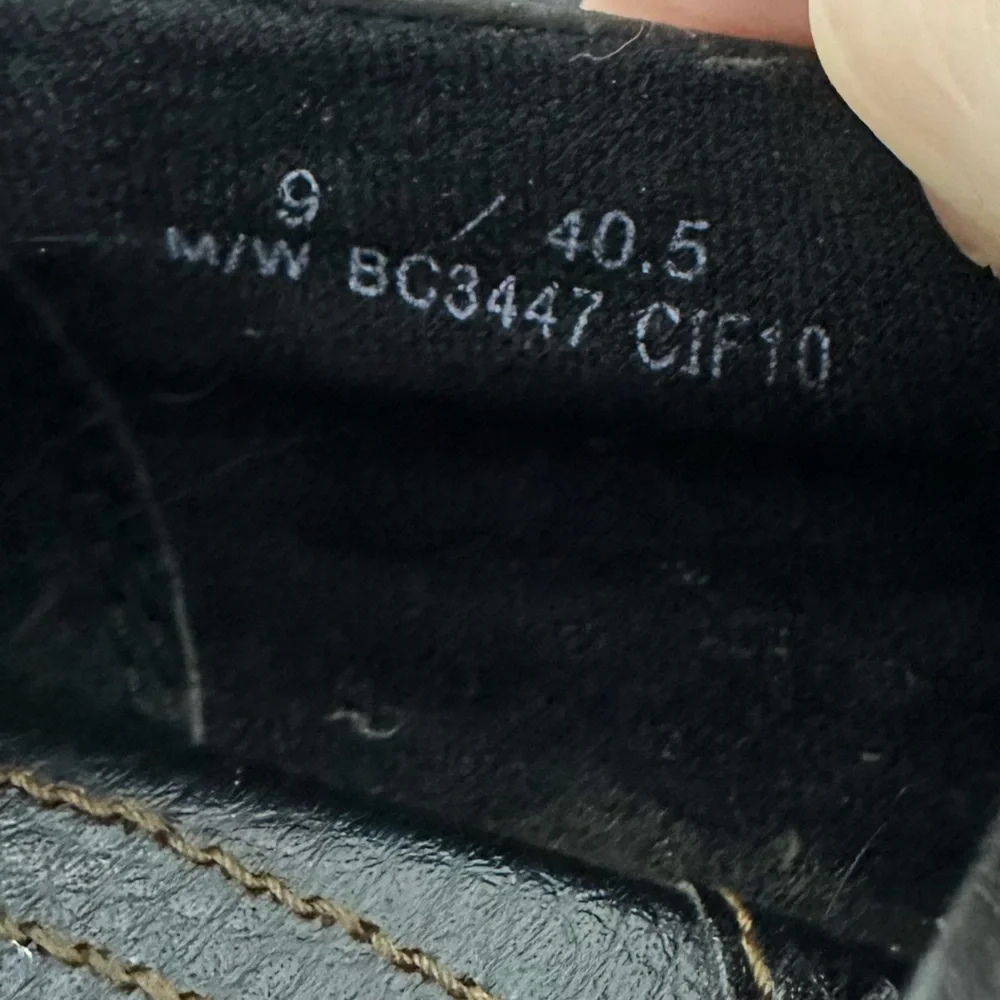 Leather B.O.C. boots size 9 - Picture 9 of 9